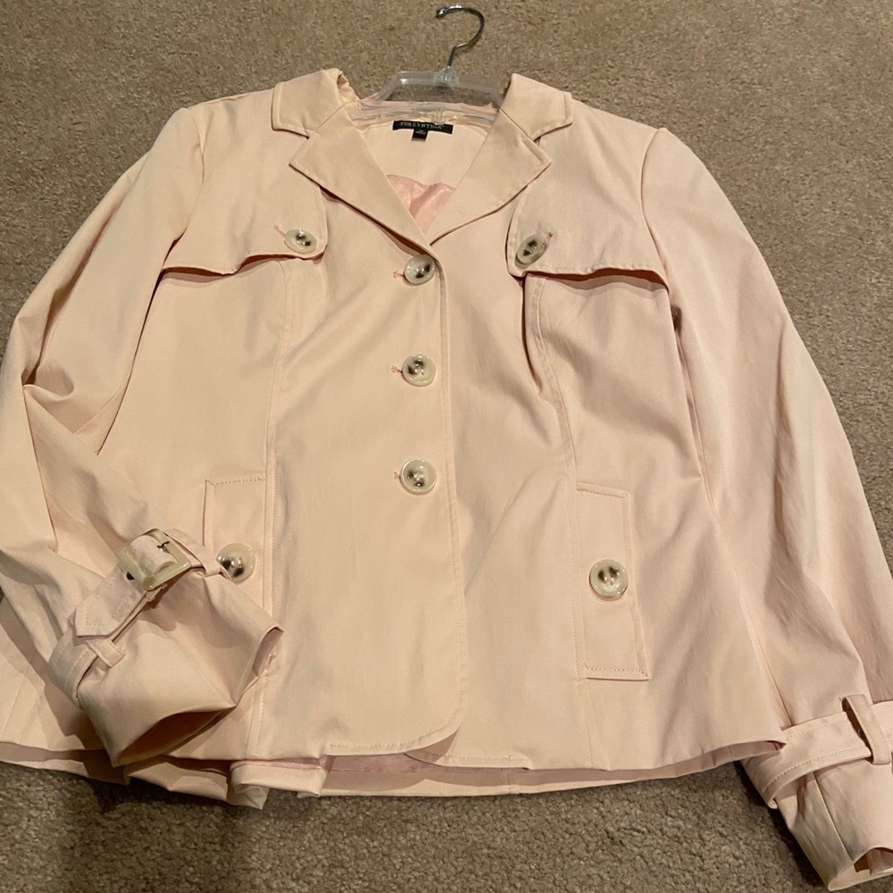 Woman’s Light Weight Jacket